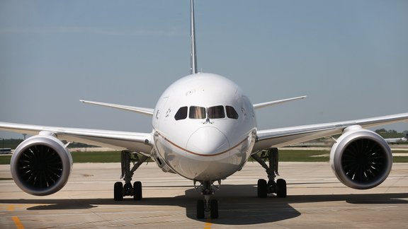 Dreamliner atsāk lidojumus - 1