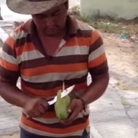 Video: Visa patiesība par to, kā pareizi nomizot mango