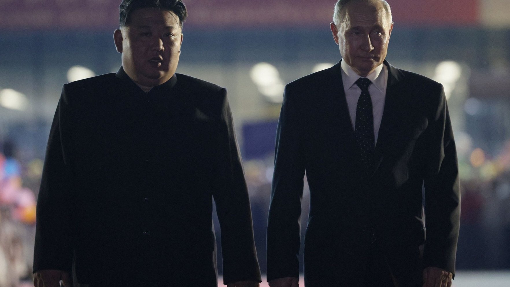 Diktatori Putins un Kims dosies pie Sji uz lielu militāro parādi