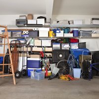 8 вещей, которые не стоит хранить в гараже, иначе это плохо кончится