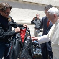 Pāvests Francisks izsolīs dāvināto 'Harley-Davidson' motociklu