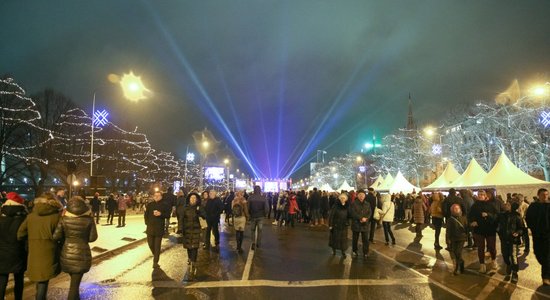 Рижская дума приглашает встретить Новый год на набережной