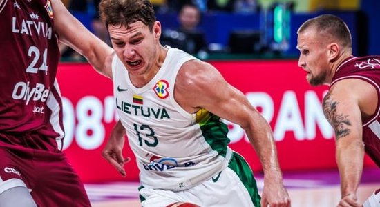 Lietuvas izlases basketbolists Jokubaitis: latvieši vēlējās vairāk, viņi bija ātrāki un stiprāki