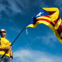 Lielās bankas brīdina, ka varētu aiziet no Katalonijas, ja tā atdalītos no Spānijas