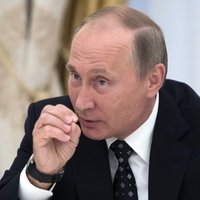 Путин призвал регионы и госкомпании снизить затраты на профессиональный спорт