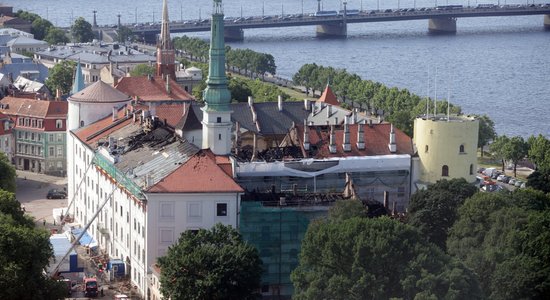 Государство не будет платить за ликвидацию последствий пожара в Рижском замке