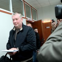 Bijušo 'Rīgas namu' vadītāju Kavacu pirms termiņa atbrīvos no cietuma