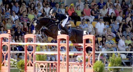 Jātniekam Neretniekam uzvara Pasaules kausa posma 'Grand Prix' maršrutā