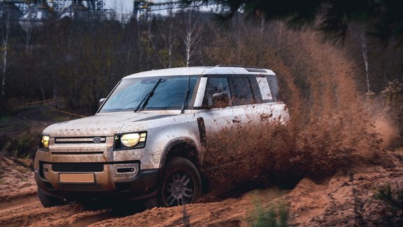 Land Rover Defender