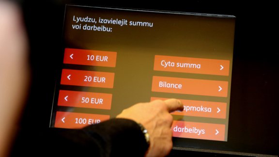 Banka Citadele bankomātā iekļāvusi latgaliešu valodu - 7