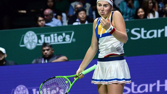 Teniss, WTA finālturnīrs: Jeļena Ostapenko - Garvinje Mugurusa - 6