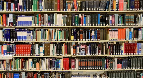 Ārkārtējās situācijas laikā bibliotēkām atļauts nodot grāmatas lasītājiem bezkontakta veidā