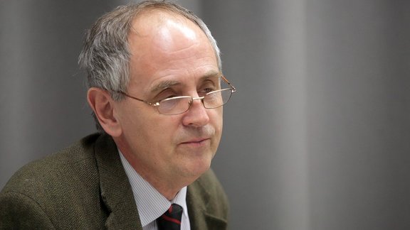 Edvards Lūkass: Lietuvas ievilkšana Kremļa vēstures karos jāuztver ar vislielāko nopietnību
