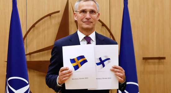 Somija un Zviedrija NATO, iespējams, iestāsies tomēr atsevišķi