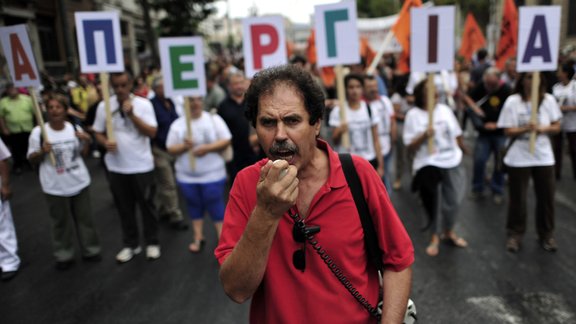 Grieķijas civildienesta protesti