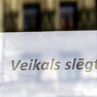 Латвийские торговые центры предупреждают правительство о крахе торговли и волне безработицы