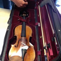 Anglijā atrasta 2010.gadā nozagtā Stradivari vijole