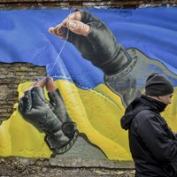 Ukraina aizliedz amatpersonām doties ārvalstu braucienos, kas nav komandējumi