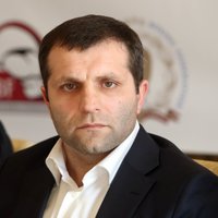Iekšlietu ministrs 'melnajā sarakstā' iekļauj Latvijas Profesionālā boksa federācijas prezidentu Ahmedovu