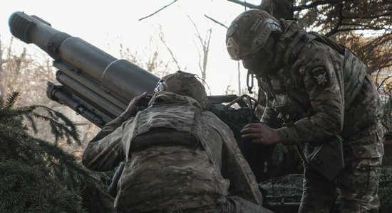 Latvija nodos Ukrainai pretgaisa aizsardzības lielgabalus un taktiskās bezpilota novērošanas sistēmas