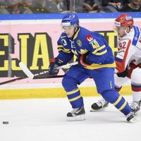 Čehijai un Zviedrijai uzvaras hokeja Eirotūras pēdējā posma pirmajās spēlēs