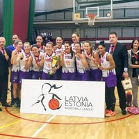 'TTT Rīga' basketbolistes droši triumfē Latvijas un Igaunijas apvienotajā čempionātā