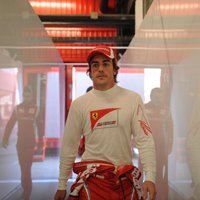 Alonso uzvaru Valensijā nodēvē par spožāko karjerā