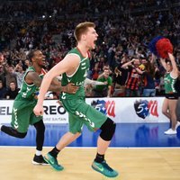 ВИДЕО: Латвийский баскетболист попал в топ-3 лучших моментов сезона Евролиги
