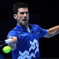Džokovičs iekļūst 'ATP Finals' pusfinālā