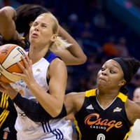 Jēkabsone-Žogota atkal paliek bez punktiem WNBA spēlē