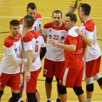 Latvijas kausa ceturtdaļfināla pirmajās spēlēs volejbolā uzvar favorīti