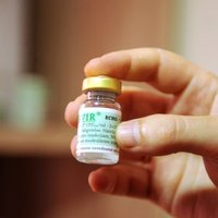 В Латвии приостановлена регистрация противоракового препарата Rigvir