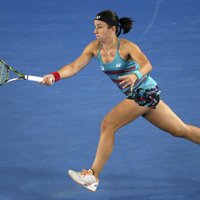 Sevastovai Dubaijas WTA turnīra pusfinālā neizdodas pieveikt Vozņacki