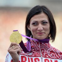 Krievu skrējējai Antjuhai atņem Londonas olimpisko spēļu zelta godalgu