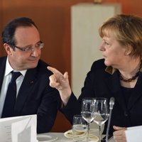 Francija un Vācija atbalsta 'pilna darba laika' eirozonas vadītāja amata izveidi