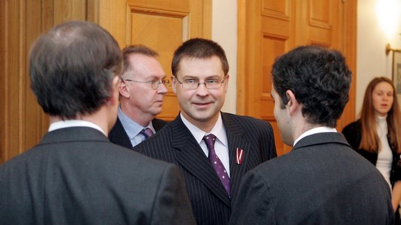 Sarunas ar aizdevējiem. 9.11.11 - 3