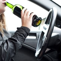 Опрос: 36% латвийских водителей управляли автомобилем после употребления алкоголя