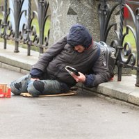 Латвийцы считают, что самый большой вызов XXI века для их страны — бедность