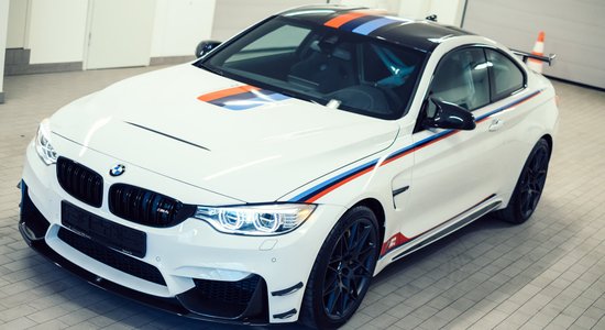 Foto: Latvijā nonācis viens no 200 saražotajiem 'BMW M4 DTM'