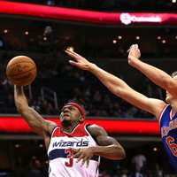 Porziņģa lieliskais sniegums palīdz 'Knicks' pieveikt 'Wizards'