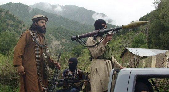 "Талибан" взял на себя ответственность за взрыв на базе США в Афганистане