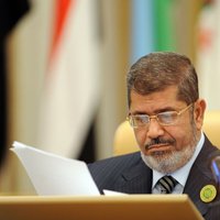 Novembrī sāks tiesāt Ēģiptes gāzto prezidentu Mursi
