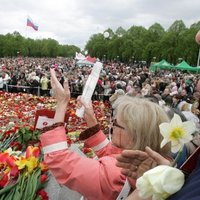 Премьер и президент заверили, что 9 мая в Латвии пройдет спокойно