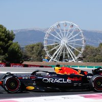 Verstapens pēc Leklēra izstāšanās pārliecinoši uzvar Francijas 'Grand Prix'