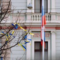 Pilsoņa pienākums, protests un bailes no deportācijas – 'temperatūra' Putina vēlēšanu laikā