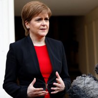 Skotijas līdere paziņo par jauna neatkarības referenduma rīkošanu līdz 2021.gadam