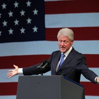 Hospitalizēts bijušais ASV prezidents Bils Klintons