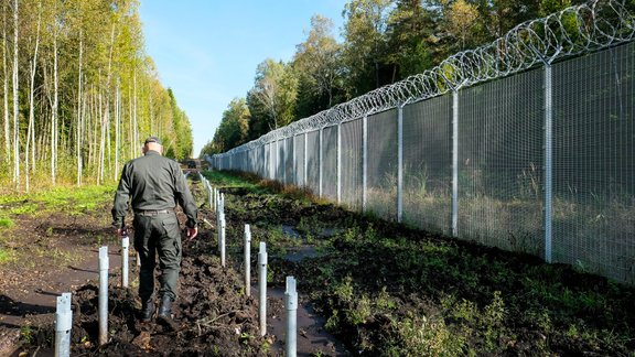 Latvijas-Baltkrievijas "zaļā" robeža, robežas žogs - 13