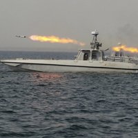 Irānas karaflote izšāvusi raķetes ASV karakuģa tuvumā