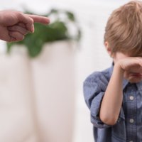 Četri mīti par bērnu disciplinēšanu, kuriem akli seko daudzi vecāki